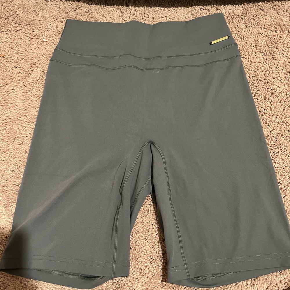 Gymshark x Whitney Simmons v3 - biker short - eucalyptus